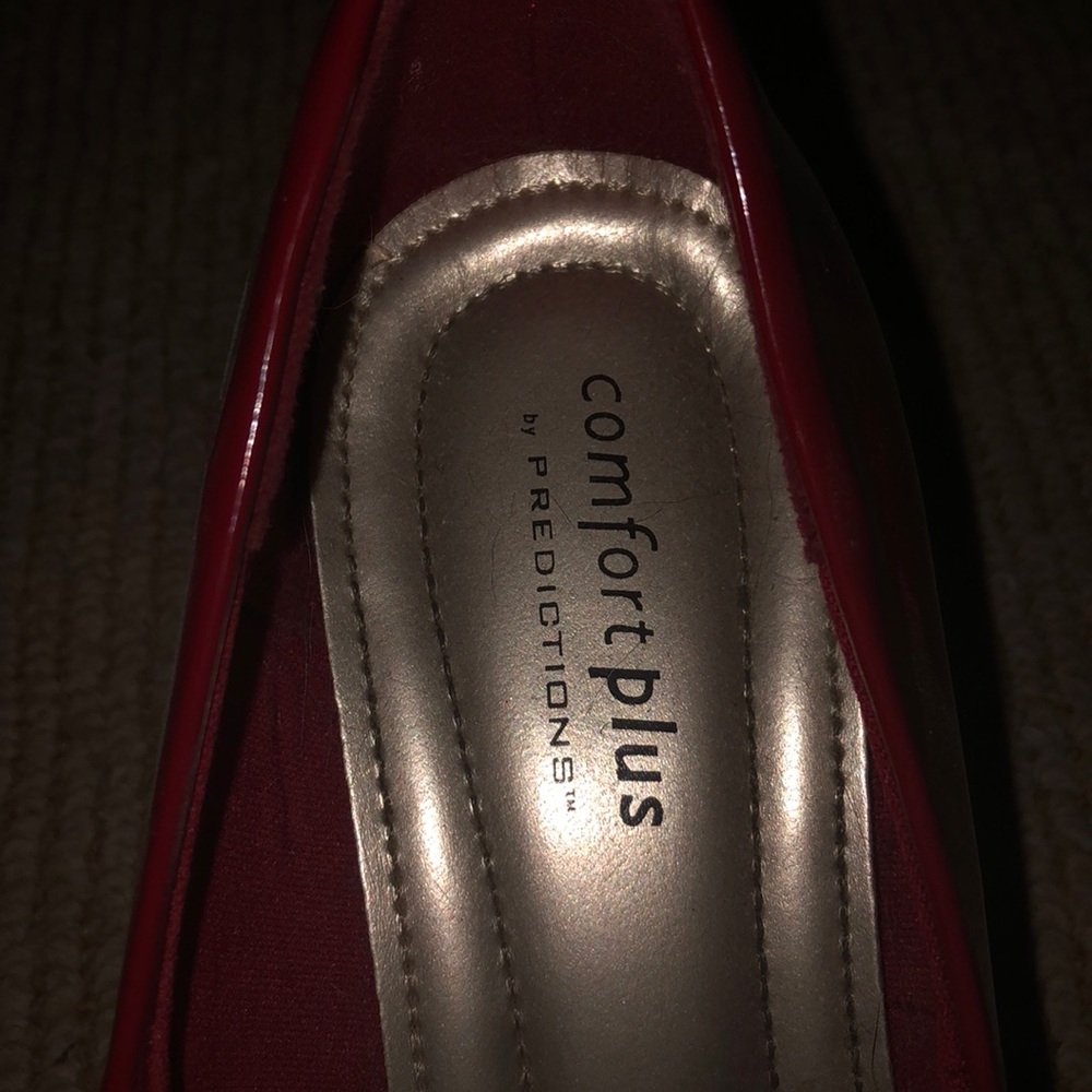 Red Comfortable Heels - Picture 3 of 3
